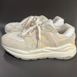 New  balance sneakers